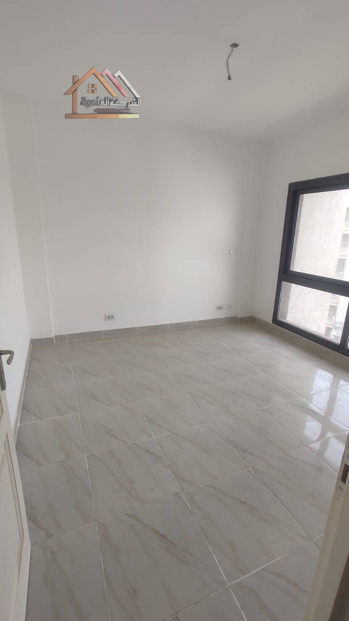 3 176d6ae2-af2d-4cf4-85f5-403d3f4bb509. jpg