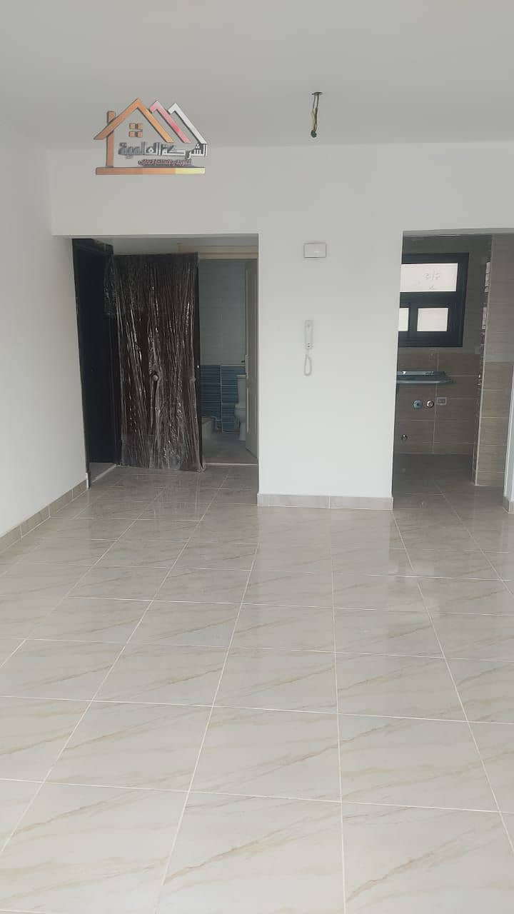 5 b4c033df-8c69-4687-8070-fff05748ee77. jpg