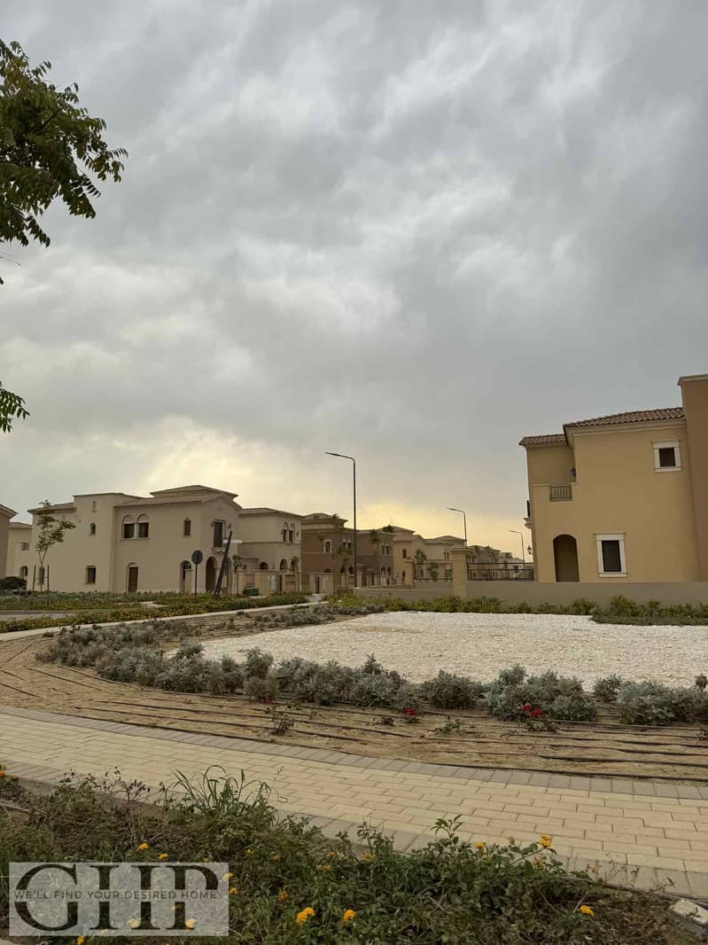 9 4cf57aae-00b8-4de4-9a91-c9d6b08e5590. jpeg