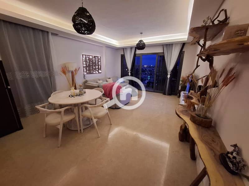 2 45cc443d-aa28-42e1-894e-5441a5b96601. jpg