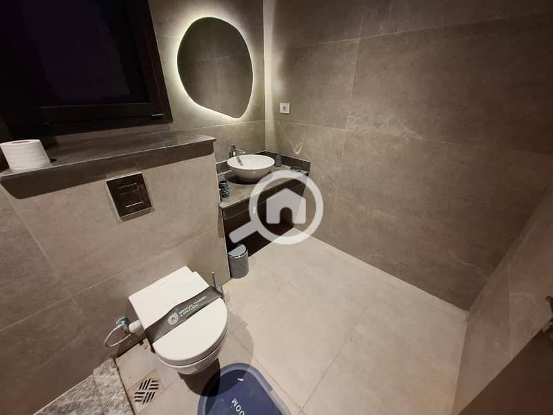 7 355a884d-e71b-44fa-9d65-fce5099cadb6. jpg