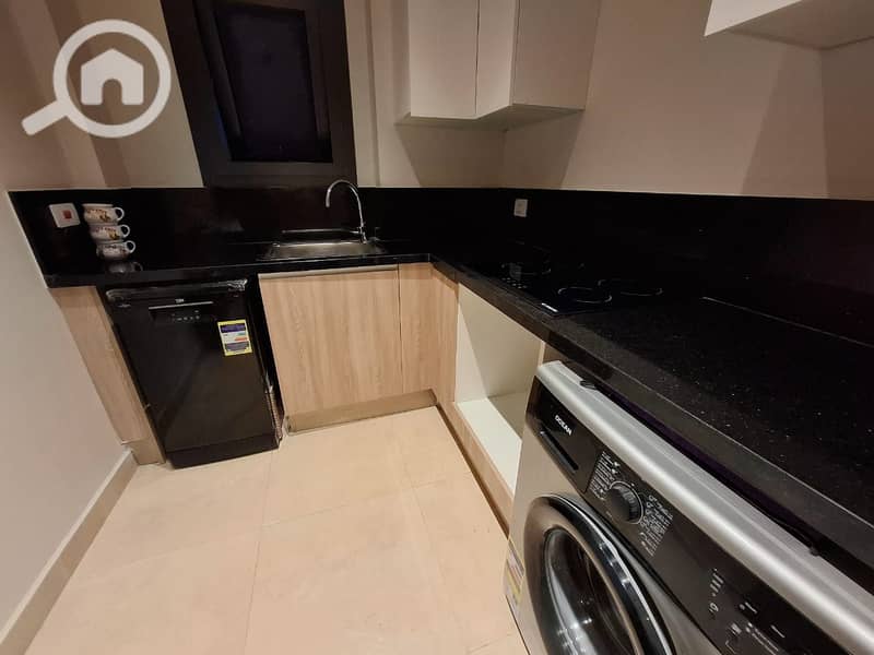 14 b08a3a56-9ca8-498d-8197-49720f1b74a5. jpg