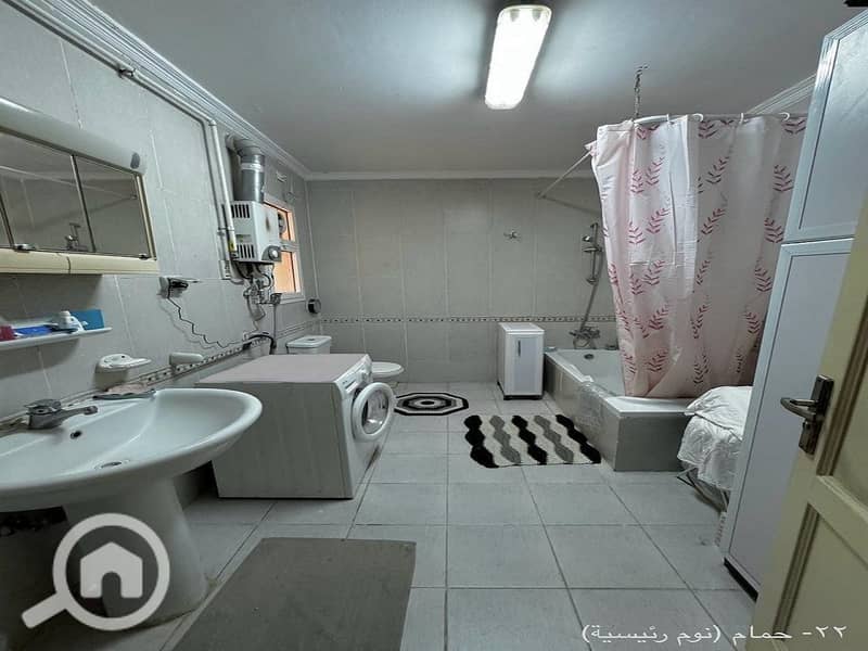 24 c66a8065-c577-40bd-ae2d-86c3dcdec23e. jpeg