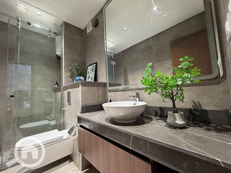 15 1264ad32-4caf-4d03-bf38-f430f9ae3e55. jpg