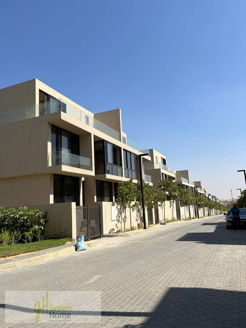 6 db209a6a-04b7-4390-8df6-5822d1b2eac7. jpg