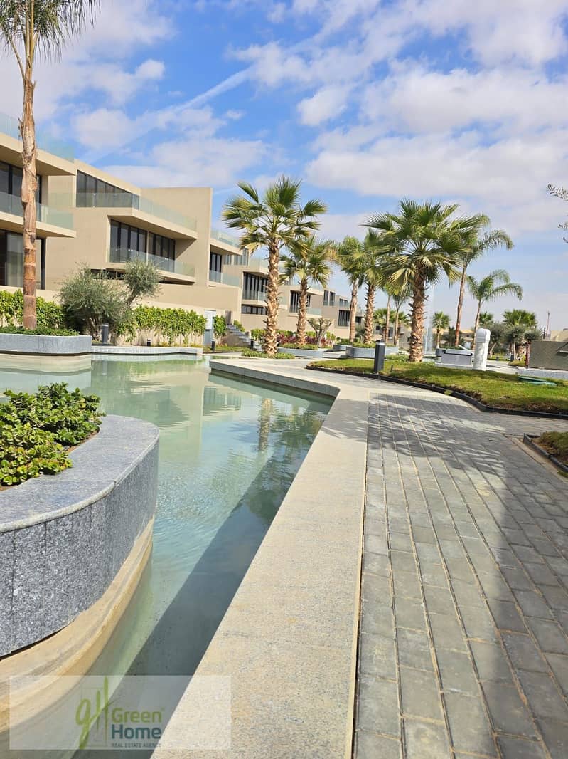 11 f75b555f-818f-4a42-889d-7a6e078775e4. jpg