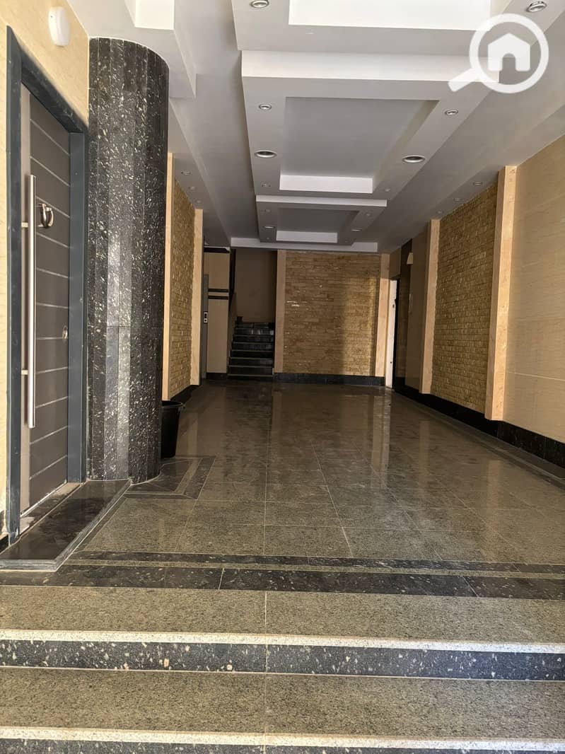 2 202dba11-89ce-4ce7-aafb-48a2fc123f37. jpeg