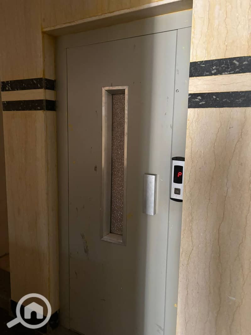 4 336099f3-c04c-4f9c-b6b5-009f67247848. jpeg