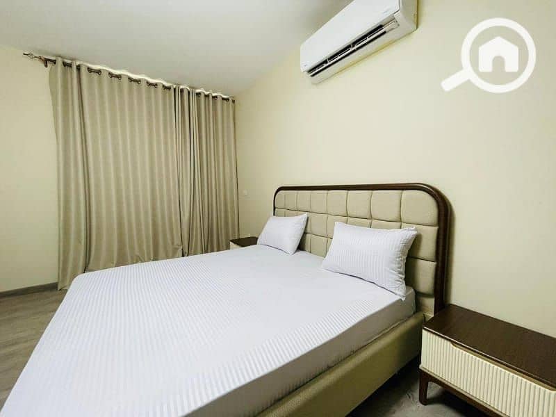 5 1e15d8ec-cfd0-4c9f-907c-7c0e7c6fcd0b. jpg