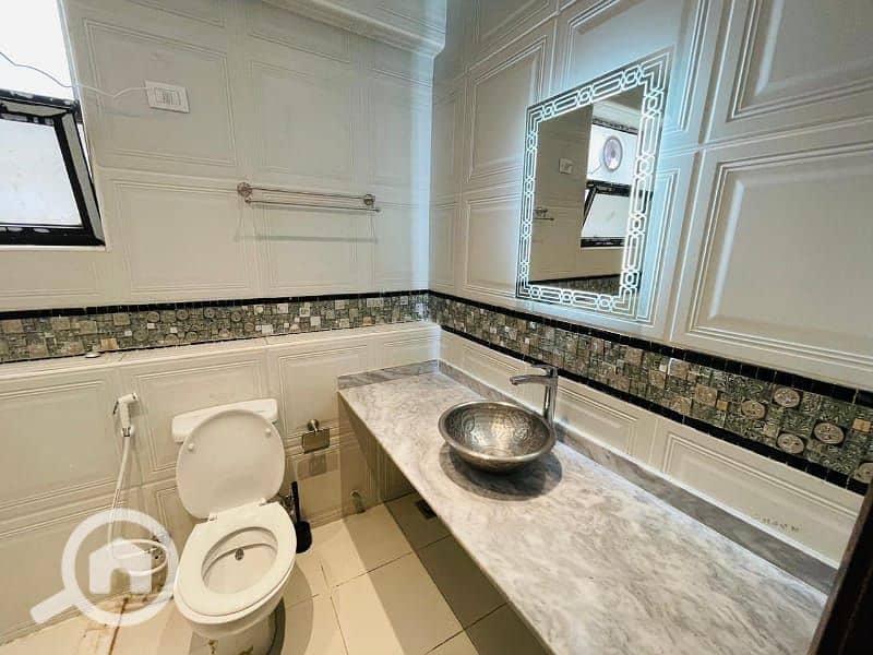 10 cb0a71c8-a9d9-4718-9677-d042e2c7317c. jpg