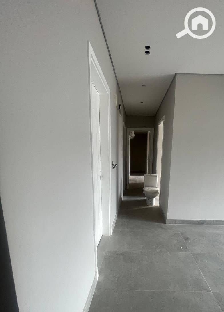 10 WhatsApp Image 2024-09-24 at 14.50. 19_8c2f56bd. jpg