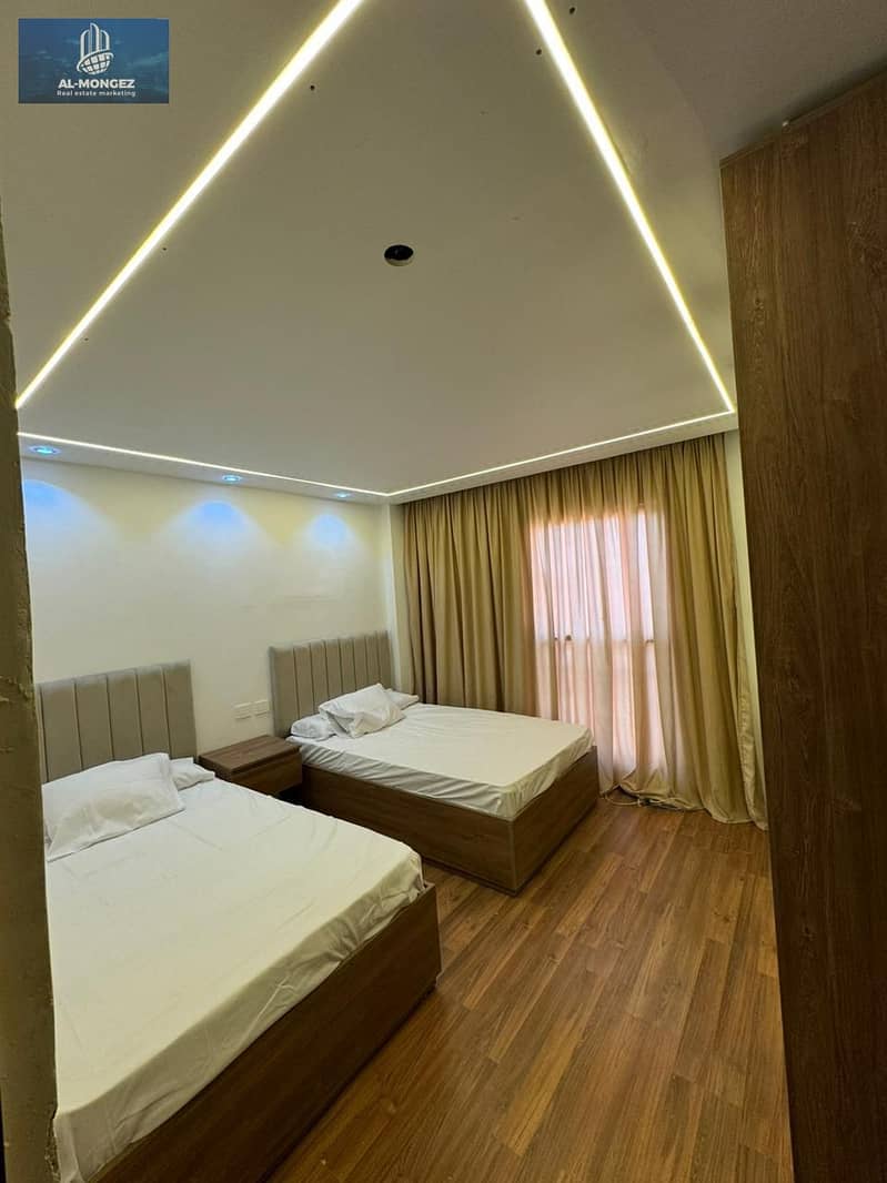 8 27f13d47-52a5-49f1-a8f4-84a0daa1a197. jpg