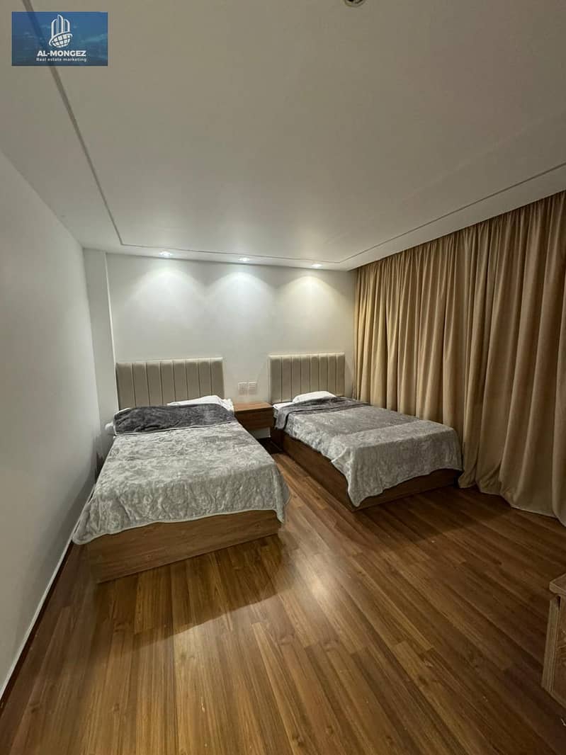 9 89822413-772c-4685-a006-9f80d1b1e788. jpg