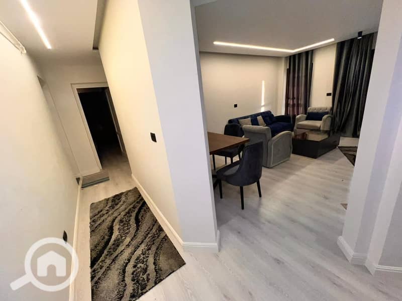 3 884940d2-af00-471c-8e43-2780207f10f5. jpeg