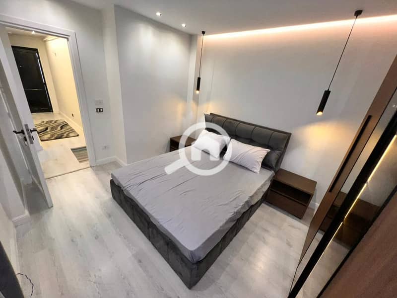 5 3b6c21c7-3fe1-45b9-af09-c43b8850fd24. jpeg