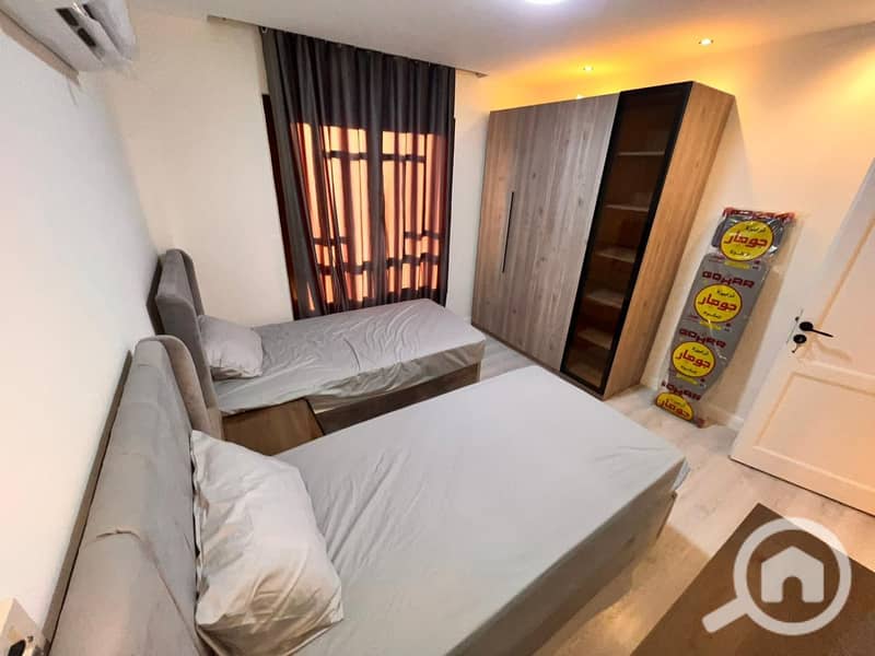 9 8137b045-094d-4847-826d-bf8ab321e666. jpeg