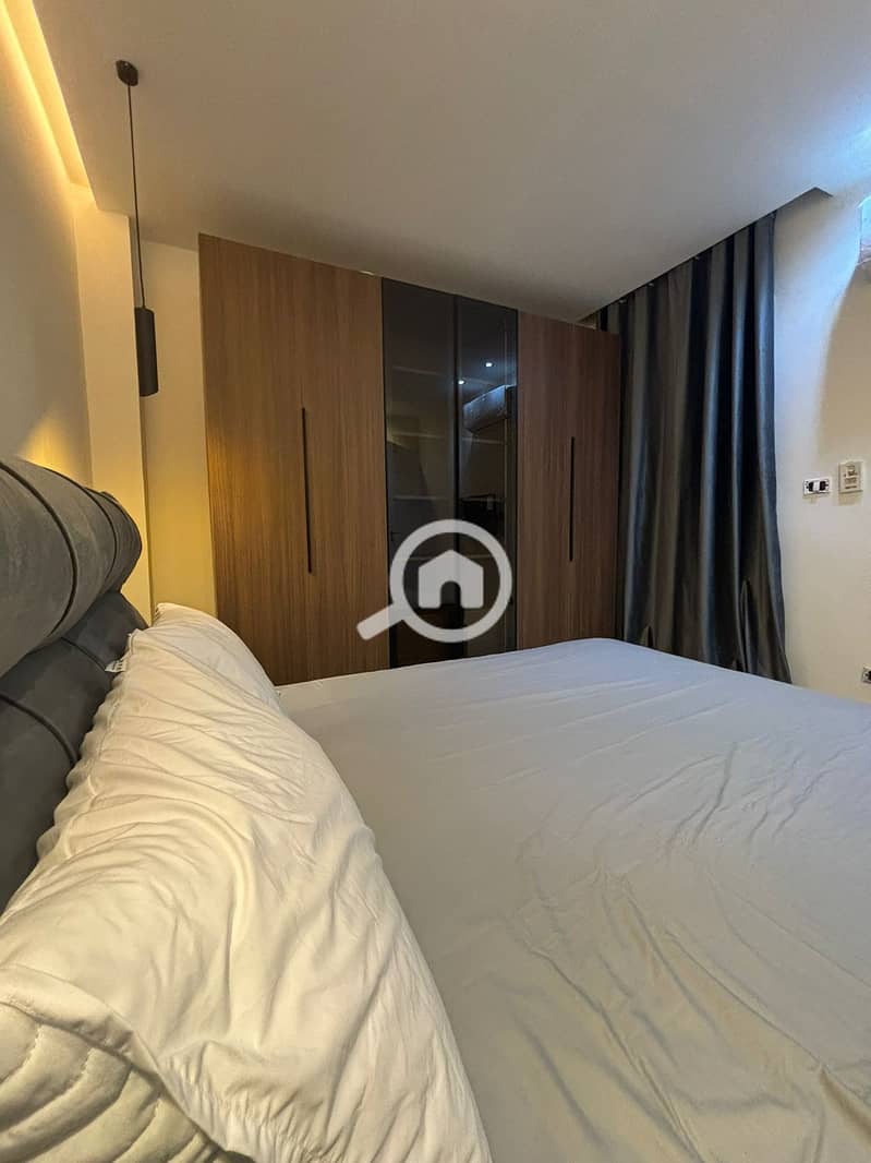 10 a65f2806-145c-4e35-ae9d-91fdee85c6e0. jpeg