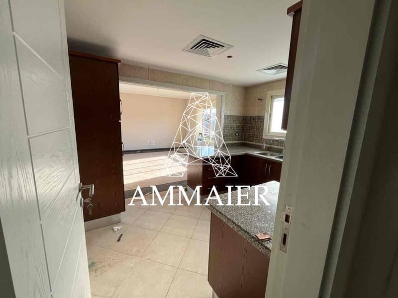 10 66304f00-2efc-4ce1-99df-4dc2d4a5905a. jpg