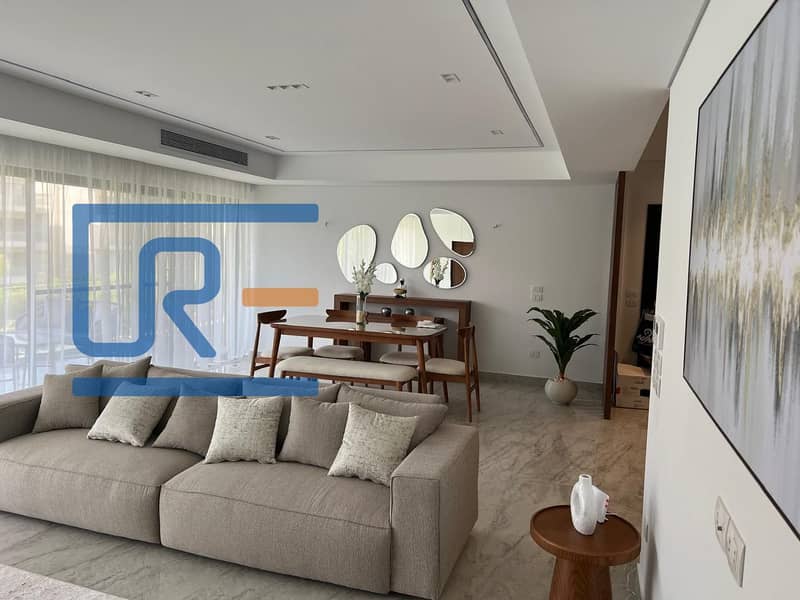 3 2a8a42f3-cd0b-40ad-b034-1ec4bfdbb2a8. jpg