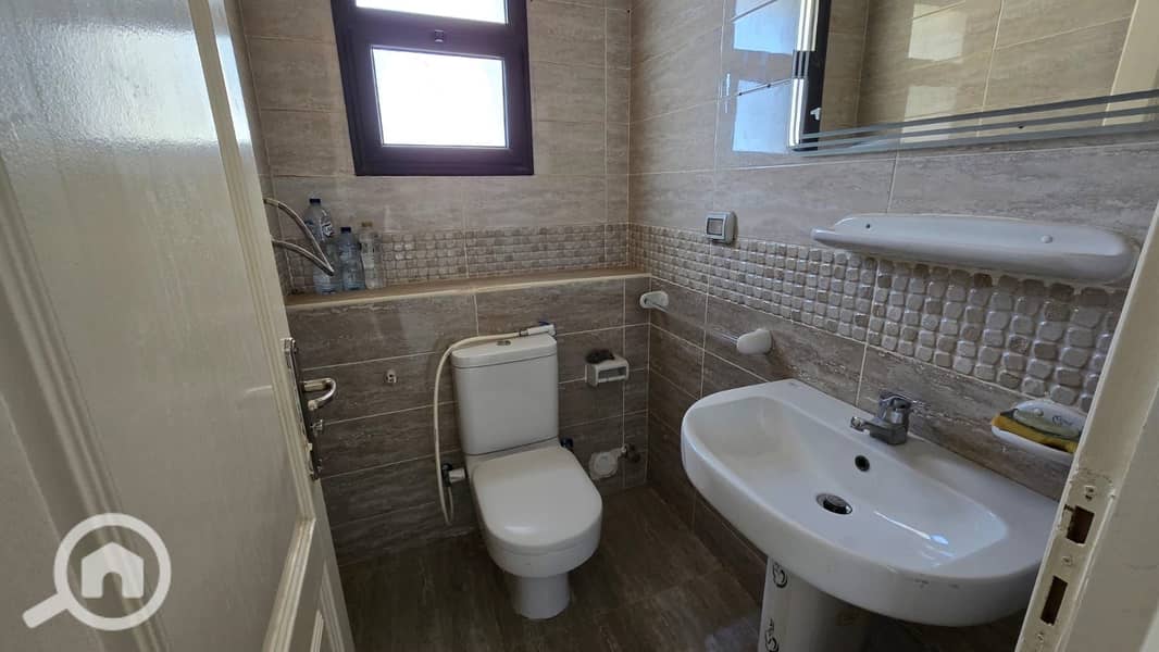 13 99fbdaff-dc47-49ae-8fbd-16ce569c60cf. jpeg