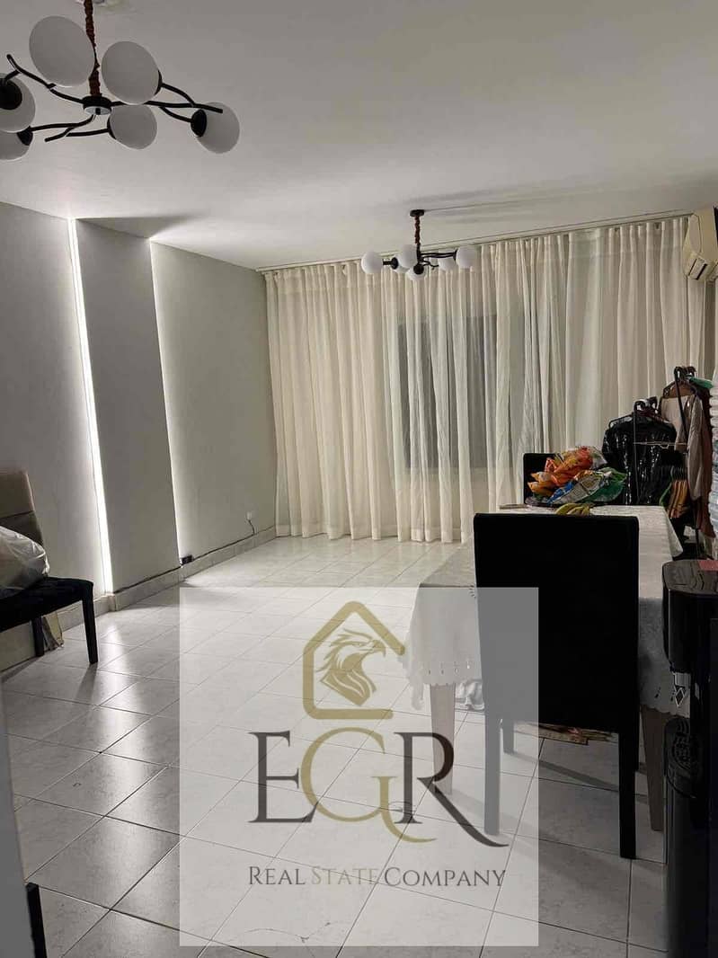 7 729e49ac-bda8-4a65-8f80-83652cc6f0dd. jpg