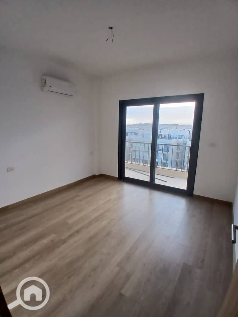 6 WhatsApp Image 2025-12-08 at 6.24. 20 PM. jpeg