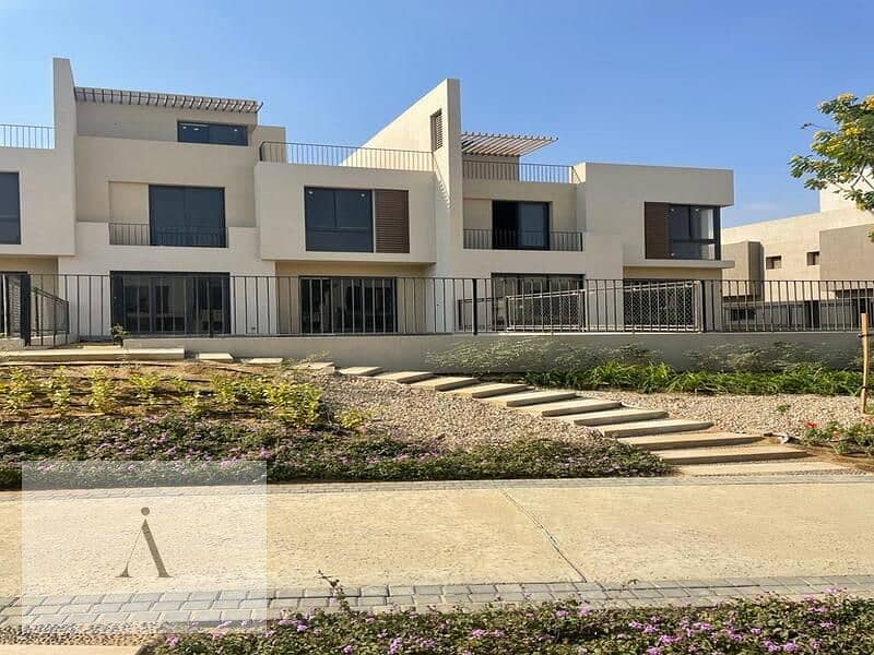 10 cfcb7230-fef0-4379-b40c-99b66c2cef41. jpg