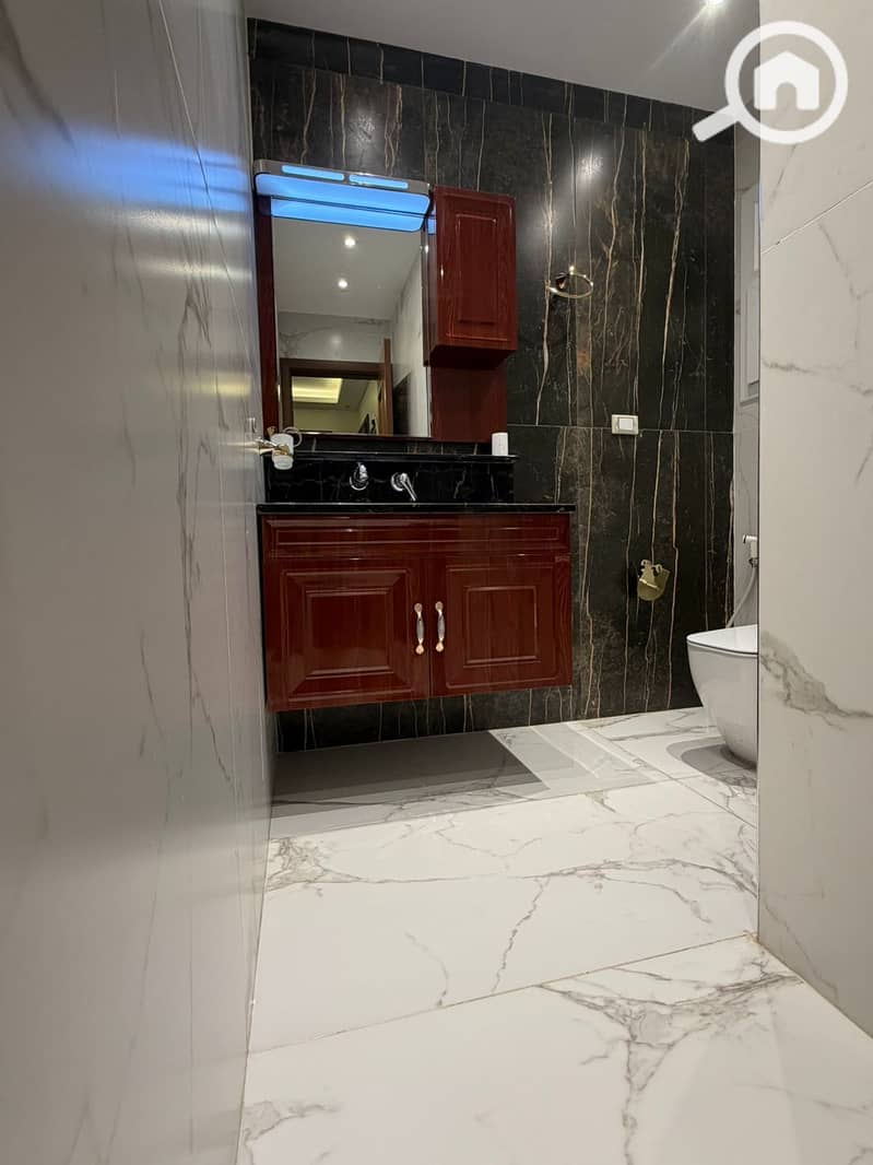 8 81cf29bf-fbac-456a-8207-87db4bbac064. jpg