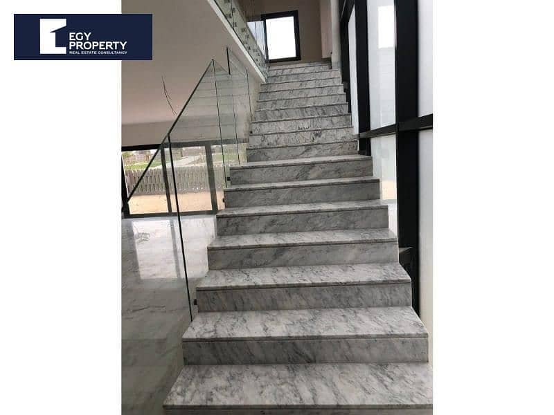 10 _files_10335652cf44d346f9_b8a6d453-bde0-4d50-9131-70993e30a639. jpg