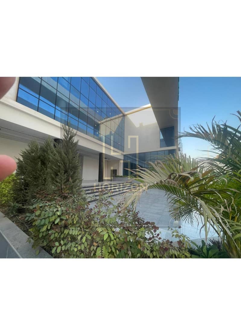 3 WhatsApp Image 2024-12-04 at 5.05. 55 AM. jpg