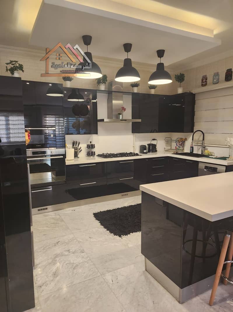 6 68183d82-0c56-4541-9ce4-22b946f02c43. jpg