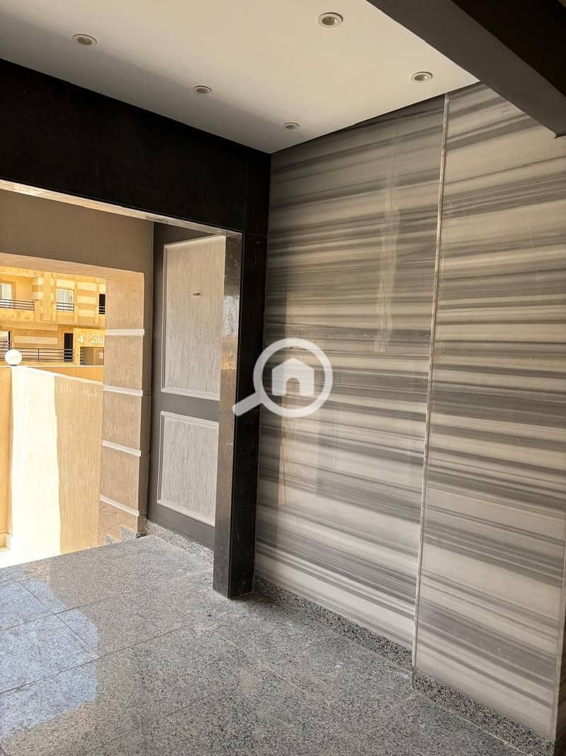 2 f7c51bdf-ffd0-4502-88e1-3949c16a02f1. jpeg