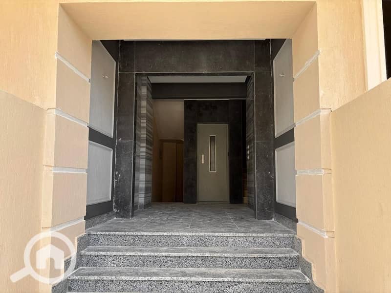 3 5f8216db-734b-4645-86c6-1dbaad7c753d. jpeg