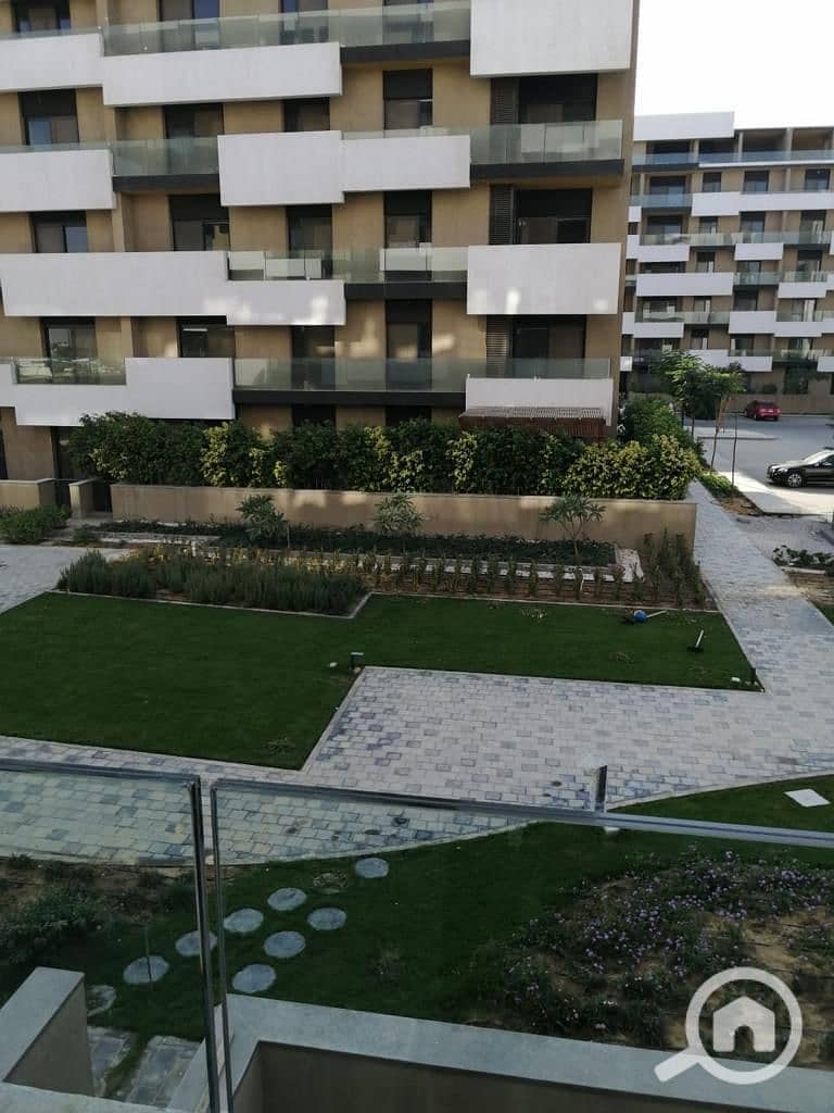 8 a7bbb986-7035-477d-bb19-68ce9c5a30b3. jpeg