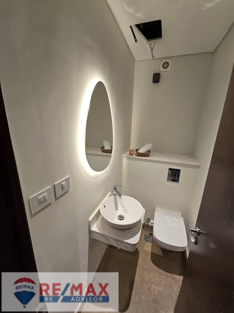 10 WhatsApp Image 2025-05-29 at 3.00. 32 PM (1). jpeg