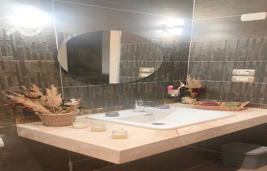 8 WhatsApp-Image-2024-12-29-at-6.59. 34-PM_1400x900. jpg