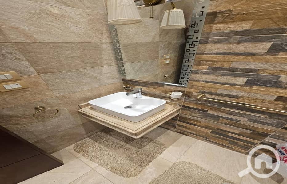 10 WhatsApp-Image-2025-09-24-at-12.56. 52-PM. jpg