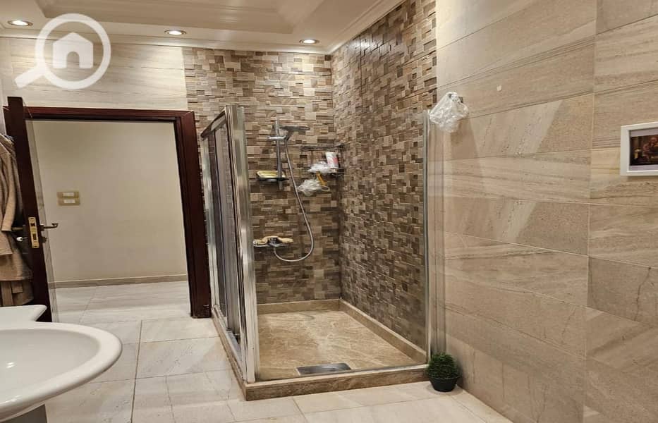 11 WhatsApp-Image-2025-09-24-at-12.57. 17-PM. jpg