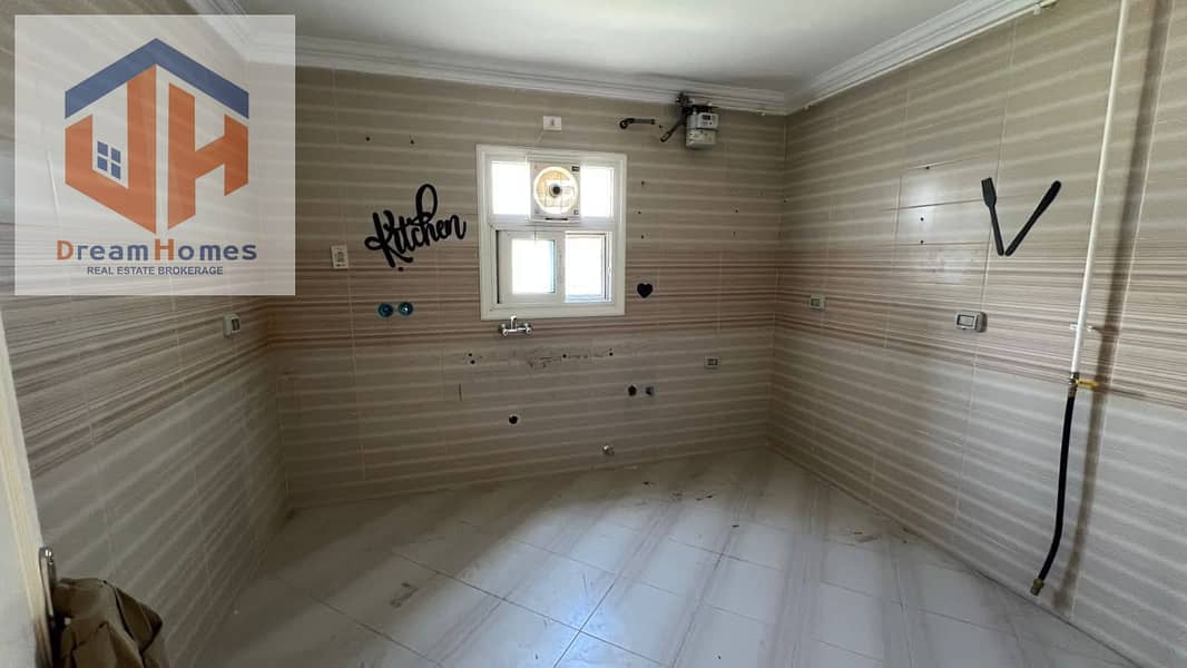 8 585025015_822146290602472_7797042351344053494_n. jpg