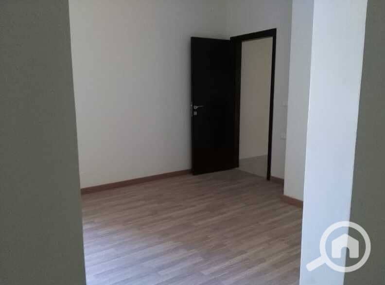 3 cf38c9f5-f07e-4197-8dc4-e8f565e8f4dd. jpg