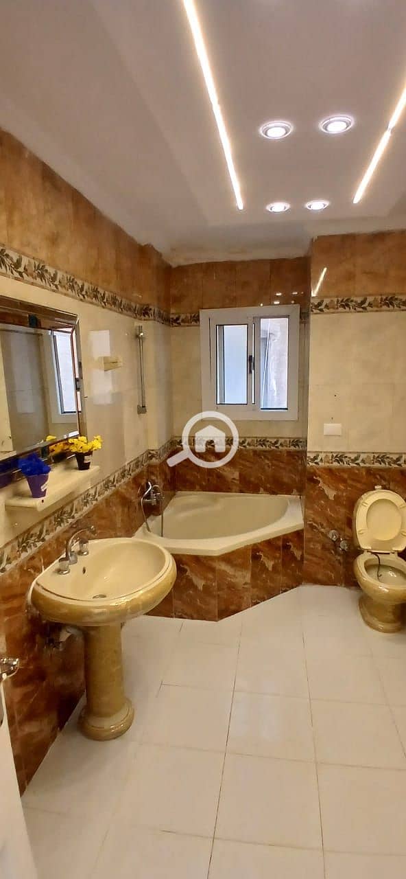 7 WhatsApp Image 2026-01-12 at 16.22. 59 (1). jpeg