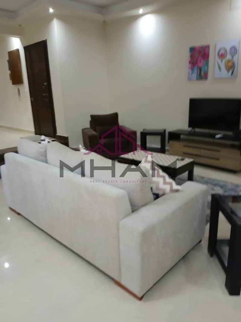 8 photo_6035164710518328503_y. jpg