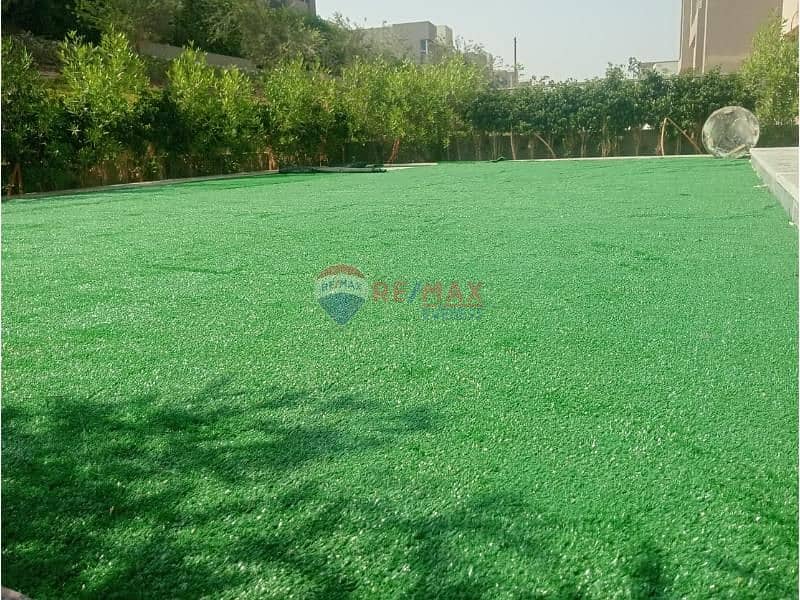 5 e33e7d97-d170-4124-a5f7-670d873cf890. jfif. jpg