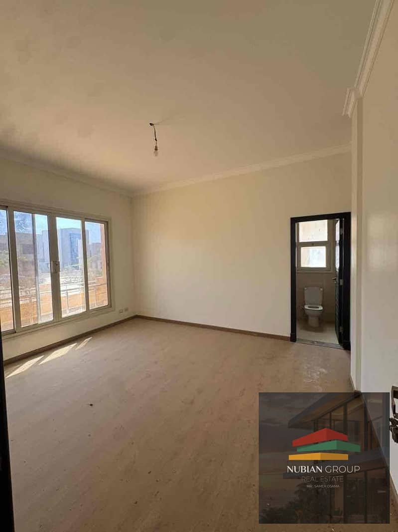 3 b0baaff4-0887-4730-93a2-937dfb2e4119. jpg