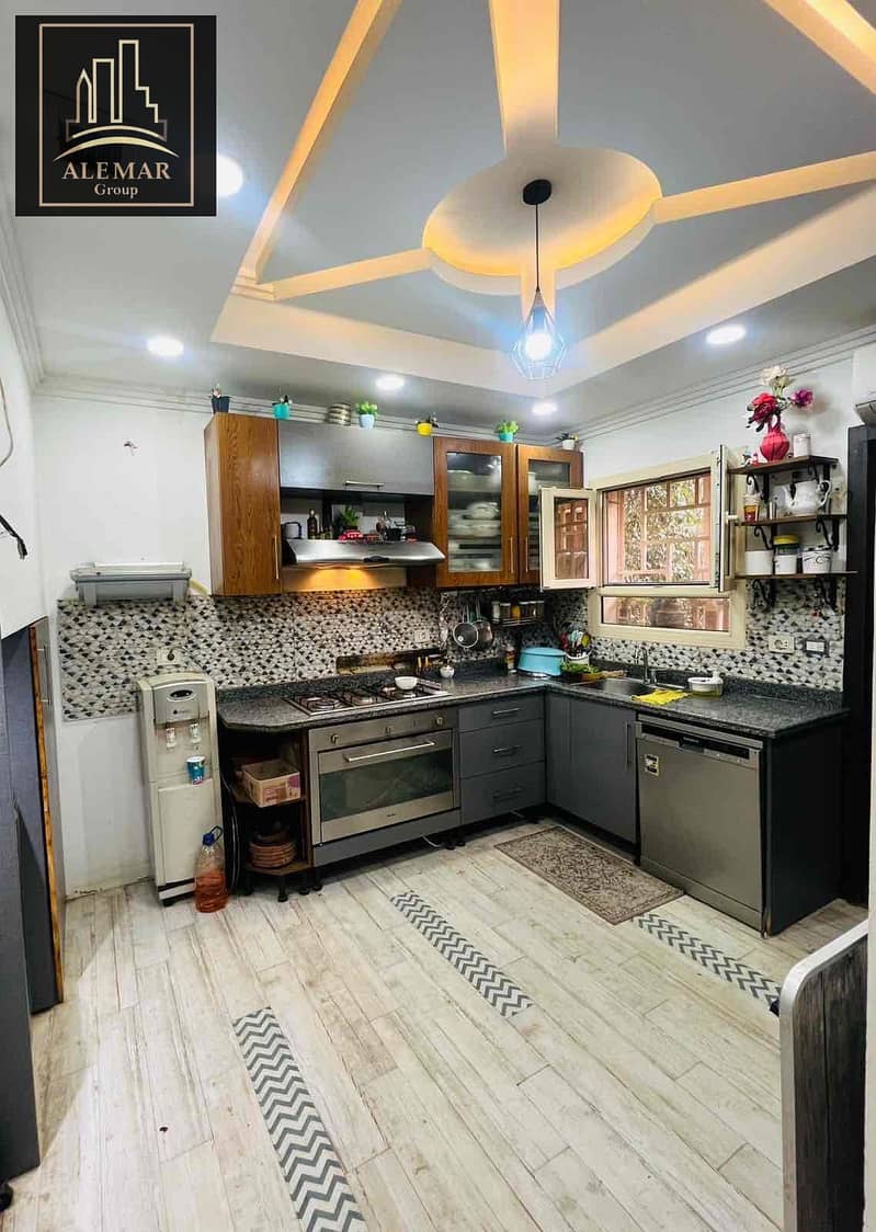 8 acee7120-149c-46f7-9895-9f74beebc4b4. jpg