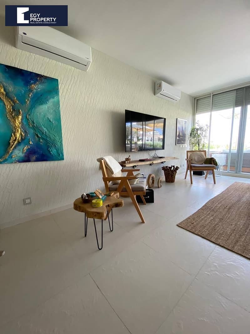 8 _files_737671e3-46bf-4285-bac7-1d4f2f9f99d7. jpg