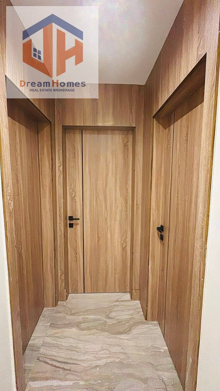 10 31a8dba6-f1dc-4d6d-846c-c503a17a43eb. jpg