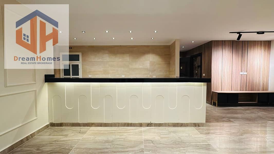 12 59936dde-31f2-4859-998a-8653175d6bfb. jpg