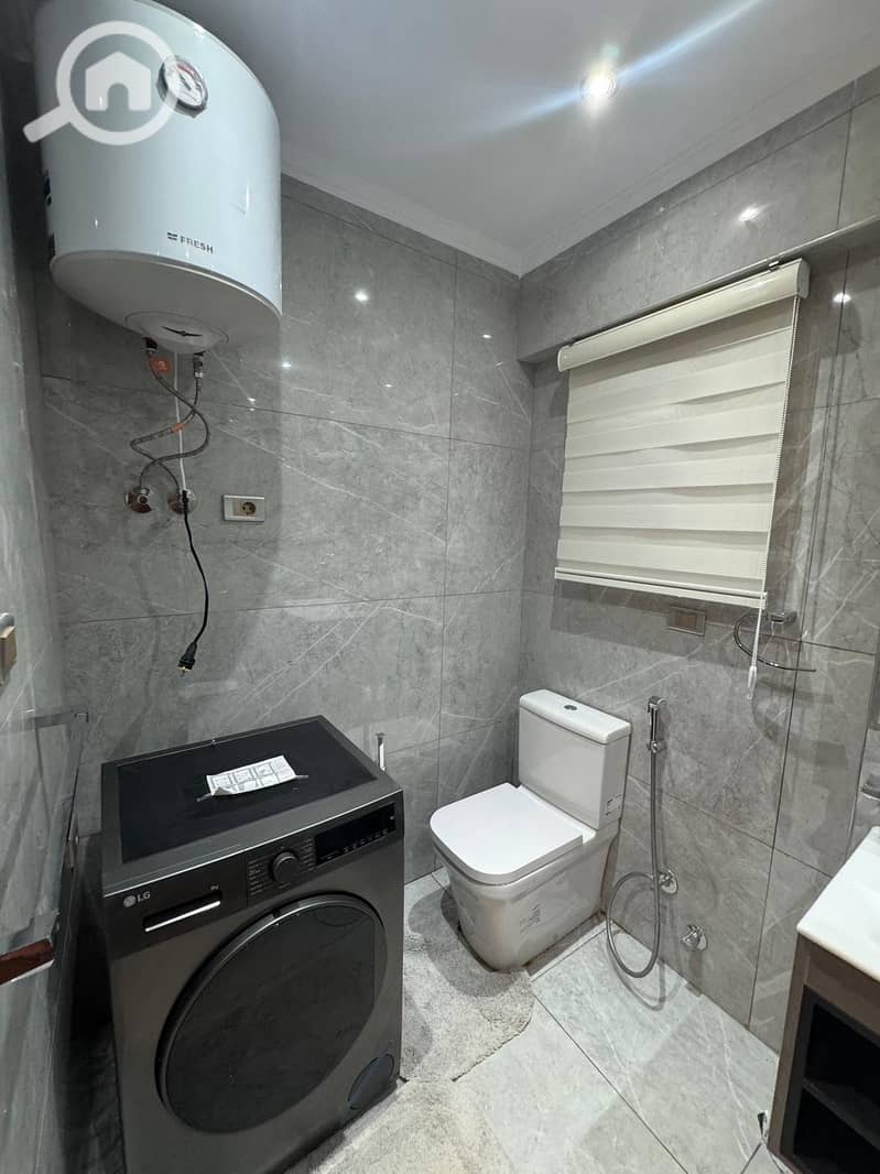 9 ceb2e080-e3be-496b-8697-fe0de67081ef. jpg