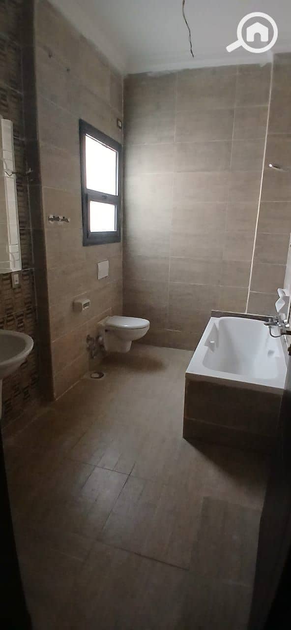 9 WhatsApp Image 2025-09-23 at 13.52. 09_7236f5b3. jpg